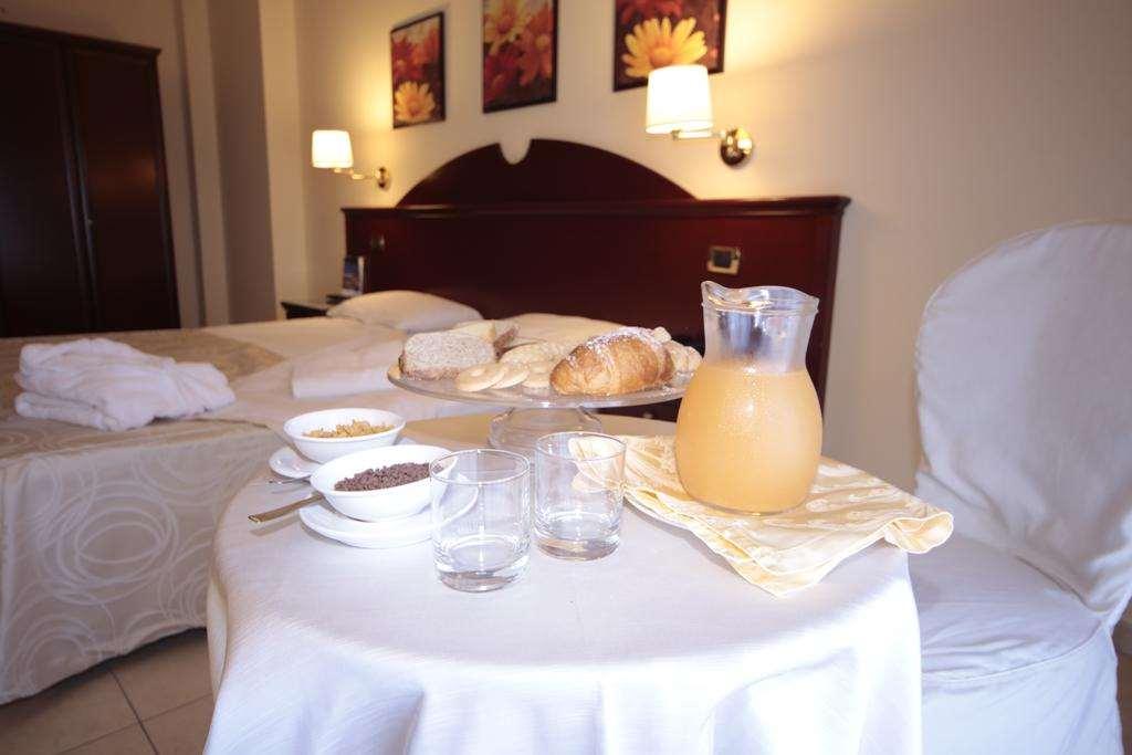 Club Hotel Kennedy Roccella Ionica Room photo